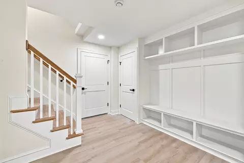 Entry Way - 2 Berthold St, Saugus, MA 01906 photo 4 of 4