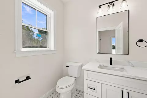 Bath - 2 Berthold St, Saugus, MA 01906 photo 3 of 11