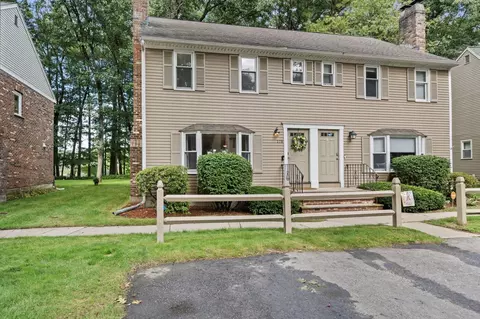 278 Wellman Ave #278, Chelmsford, MA 01863