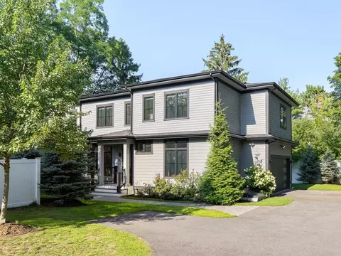 Exterior - 32 Lantern Ln, Wellesley, MA 02481 photo 2 of 7