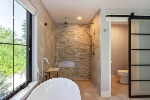 Bath - 32 Lantern Ln, Wellesley, MA 02481 photo 3 of 7