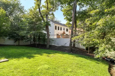 Exterior - 32 Lantern Ln, Wellesley, MA 02481 photo 5 of 7