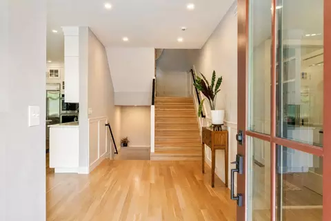 Entry Way - 32 Lantern Ln, Wellesley, MA 02481 photo 2 of 4