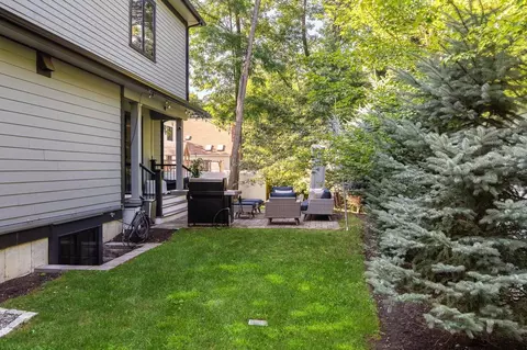 Exterior - 32 Lantern Ln, Wellesley, MA 02481 photo 4 of 7
