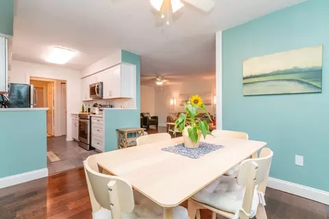 Dining - 4 Beals Cove Rd #G, Hingham, MA 02043 photo 1 of 2