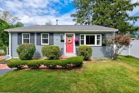 58 Earley St, Brockton, MA 02302
