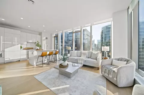 135 Seaport Blvd #1703, Boston, MA 02210