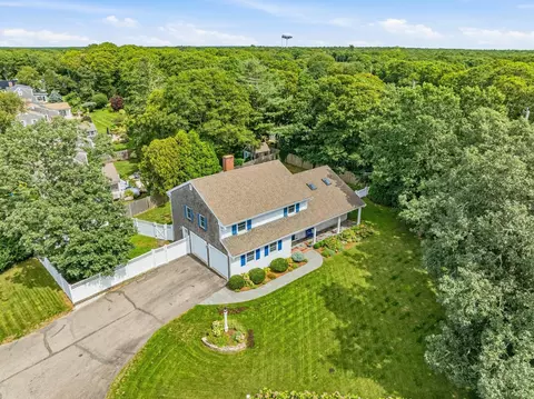 3 Russell Dr, Harwich, MA 02645