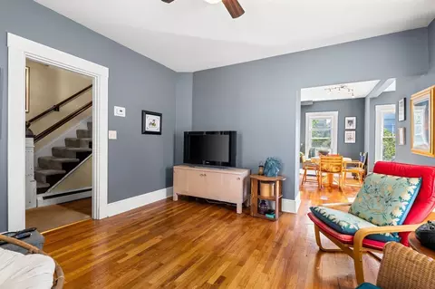 3 Wilkens Pl, Roslindale, MA 02131
