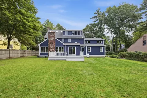 Exterior - 32 Parkvale Rd, Needham, MA 02492 photo 2 of 3