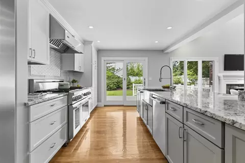 Kitchen - 32 Parkvale Rd, Needham, MA 02492 photo 3 of 4