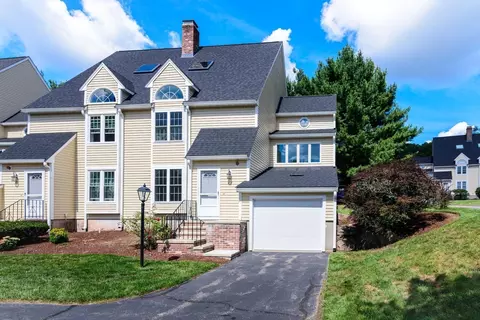 29 Oak Knoll Dr #29, North Attleboro, MA 02760