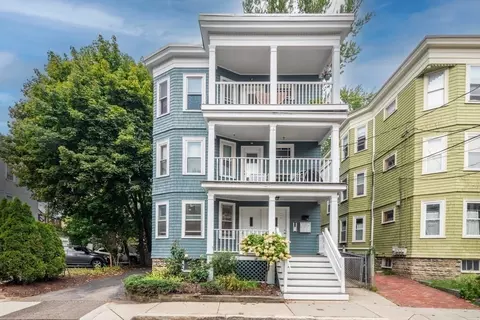 29-31 Washburn Ave #1A, Cambridge, MA 02140