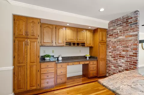 Kitchen - 19 Devonshire Rd, Middleton, MA 01949 photo 3 of 5