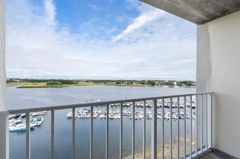 200 Cove Way #1012, Quincy, MA 02169