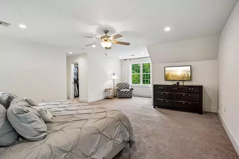 Bedroom - 75 Silver Fox Rd, Franklin, MA 02038 photo 1 of 4