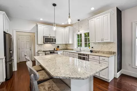 Kitchen - 75 Silver Fox Rd, Franklin, MA 02038 photo 1 of 2