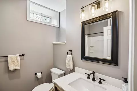 Bath - 75 Silver Fox Rd, Franklin, MA 02038 photo 6 of 8