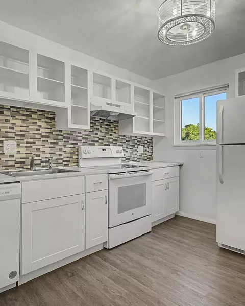 Kitchen - 170 E Hadley Rd #58, Amherst, MA 01002 photo 4 of 4