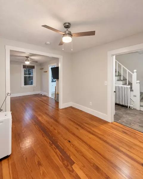 68 Eton Ave, Warwick, RI 02889 photo 8