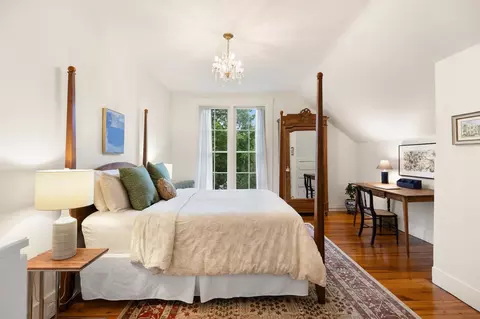 Bedroom - 82 Old River Pl, Dedham, MA 02026 photo 3 of 4