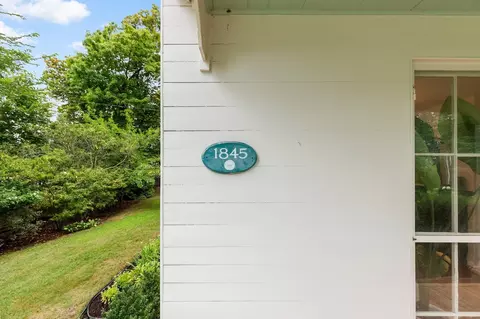 Exterior - 82 Old River Pl, Dedham, MA 02026 photo 5 of 10