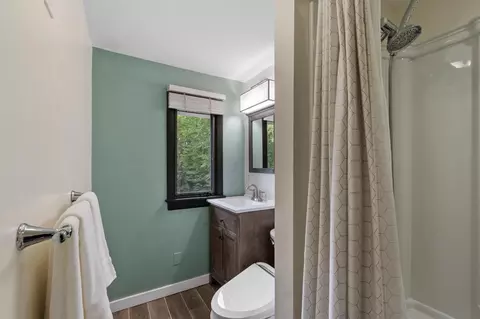 Bath - 29 Shaker Rd, Harvard, MA 01451 photo 2 of 3