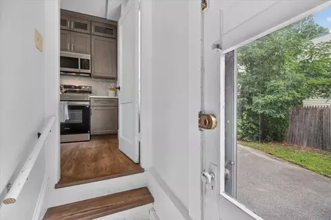 Entry Way - 2306 Wilbraham Rd, Springfield, MA 01129 photo 8 of 8