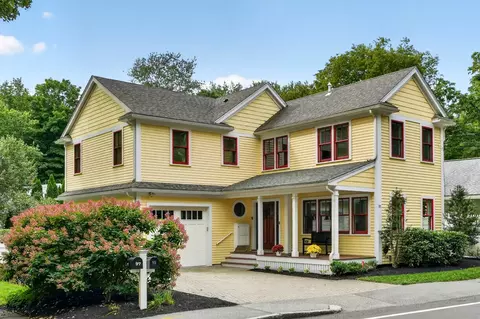 95 Woburn St, Lexington, MA 02420
