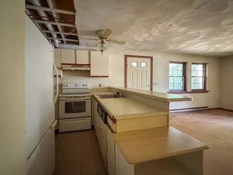 Kitchen - 35 Ashumet Rd #3B, Mashpee, MA 02649 photo 1 of 2
