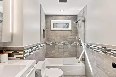 Bath - 27 Clearview Dr, Framingham, MA 01701 photo 3 of 4