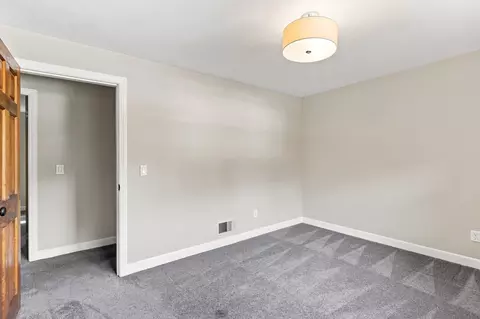 Bedroom - 27 Clearview Dr, Framingham, MA 01701 photo 5 of 9