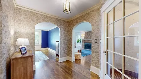 Entry Way - 45 Terrace Dr, Worcester, MA 01609 photo 2 of 4