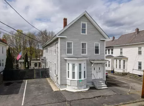 17 Coral St, Lowell, MA 01851