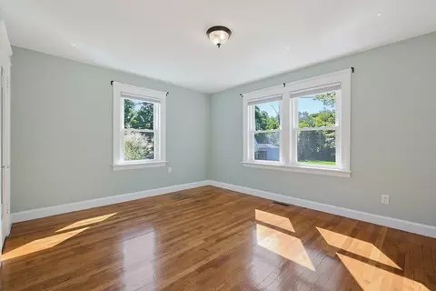 Bedroom - 191 Whitins Rd, Sutton, MA 01590 photo 2 of 6