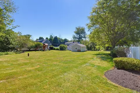 Exterior - 191 Whitins Rd, Sutton, MA 01590 photo 5 of 8