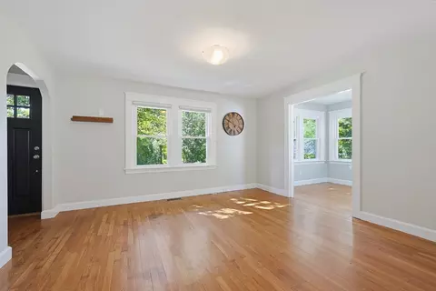 Living - 191 Whitins Rd, Sutton, MA 01590 photo 3 of 4