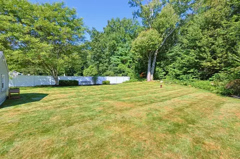 Exterior - 191 Whitins Rd, Sutton, MA 01590 photo 4 of 8