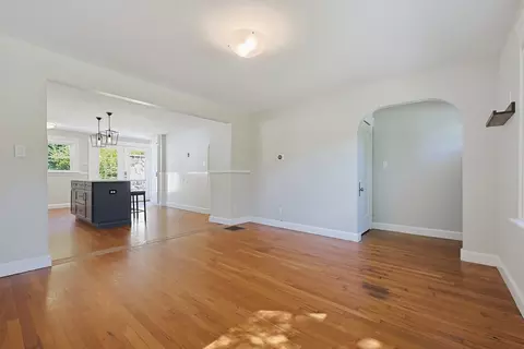 Living - 191 Whitins Rd, Sutton, MA 01590 photo 4 of 4