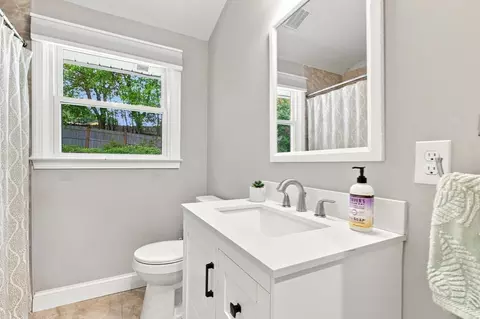 Bath - 7 Philip Rd, Framingham, MA 01701 photo 2 of 3