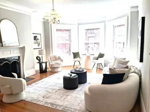 869 Beacon #5, Boston, MA 02215
