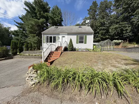 6 North Ln, Monson, MA 01057
