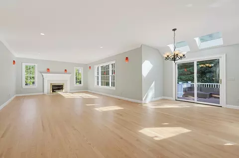 Living - 6 Samuel Path, Natick, MA 01760 photo 2 of 6
