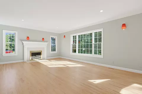 Living - 6 Samuel Path, Natick, MA 01760 photo 3 of 6