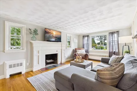Living - 65 Turner St, Dedham, MA 02026 photo 2 of 4