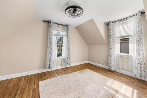 Bedroom - 294 Eastern Ave, Lynn, MA 01902 photo 3 of 5