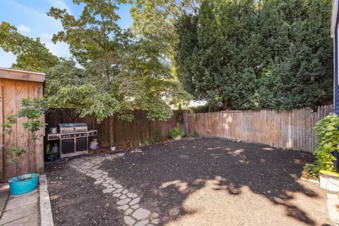Exterior - 294 Eastern Ave, Lynn, MA 01902 photo 3 of 5