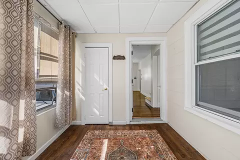 Entry Way - 294 Eastern Ave, Lynn, MA 01902 photo 4 of 5