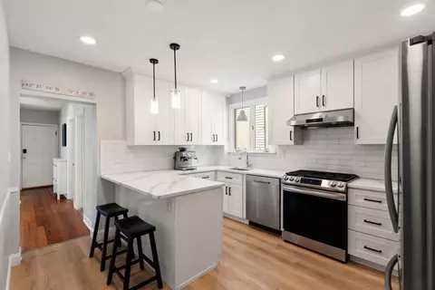 47 Litchfield St #102, Boston, MA 02135