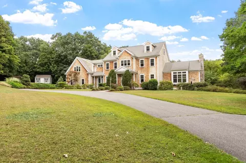 151 Bedford Rd, Carlisle, MA 01741